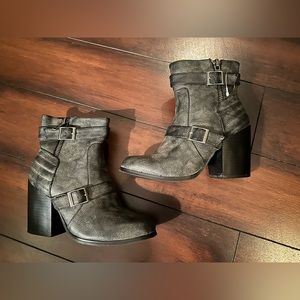 Grey heeled boots buckle detail sz 7